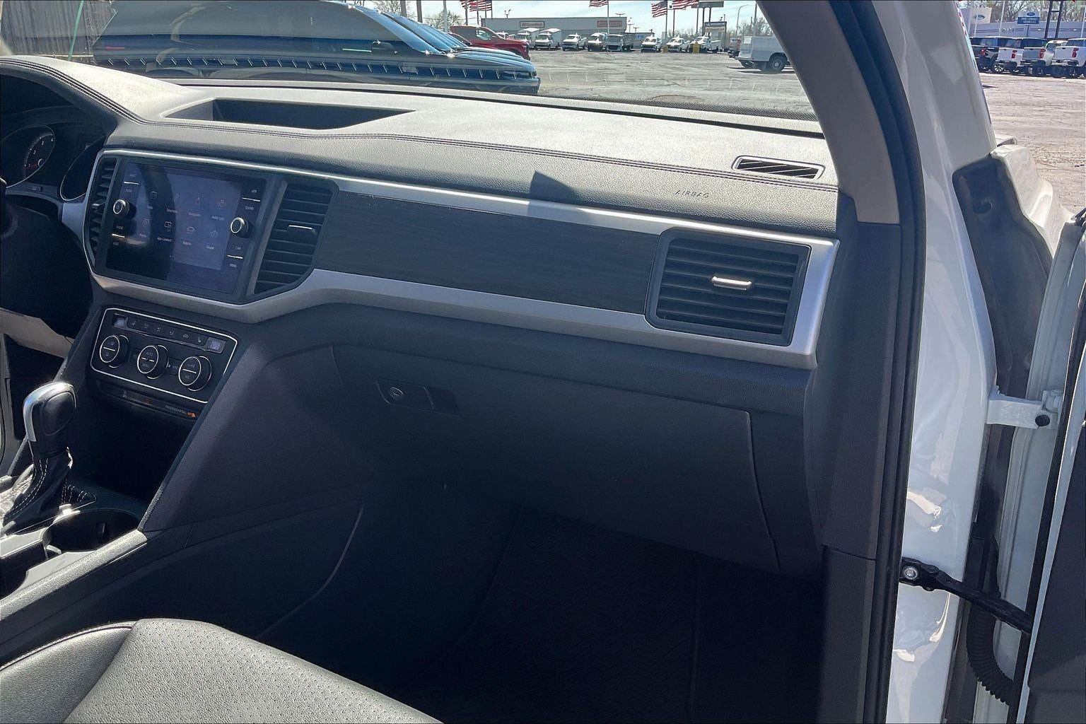 2021 Volkswagen Atlas 3.6L V6 SE w/Technology