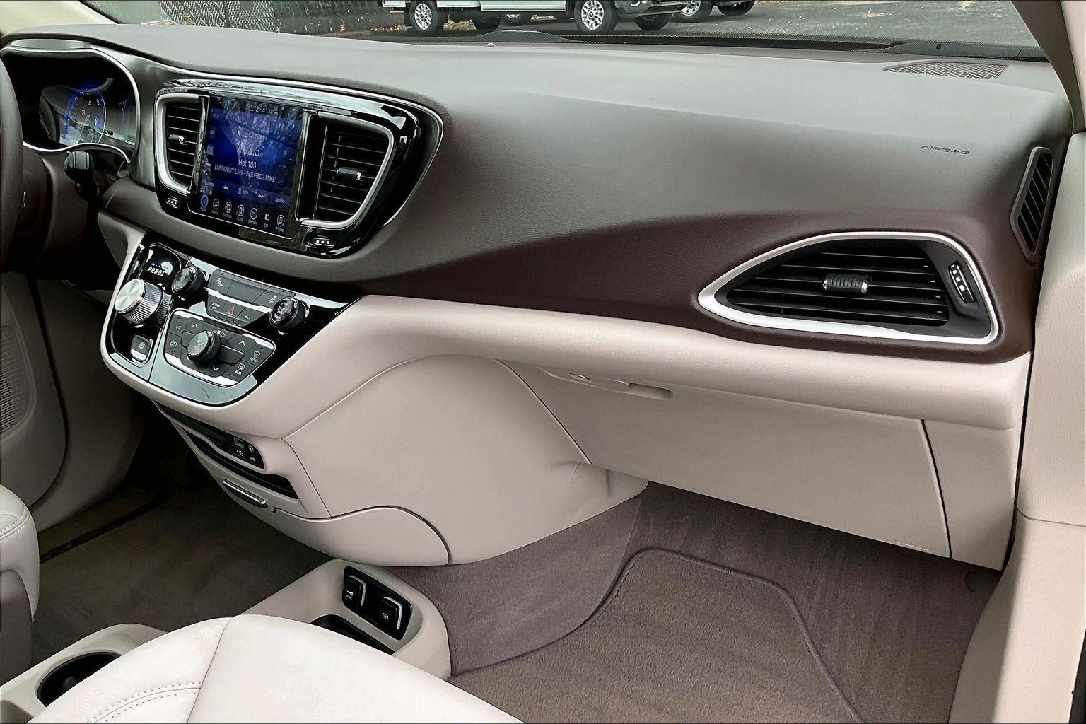 2017 Chrysler Pacifica Touring