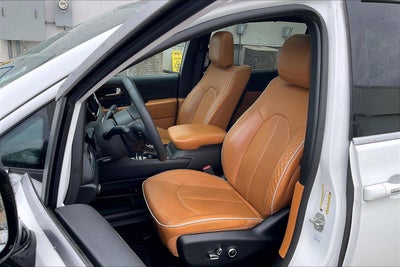 2023 Chrysler Pacifica Hybrid Pinnacle