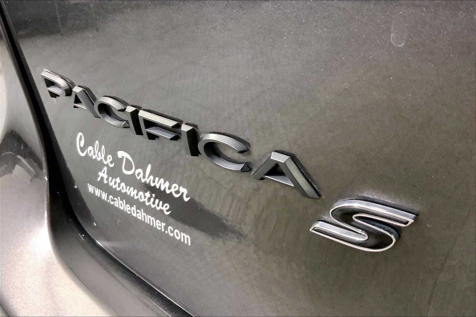 2022 Chrysler Pacifica Hybrid Limited