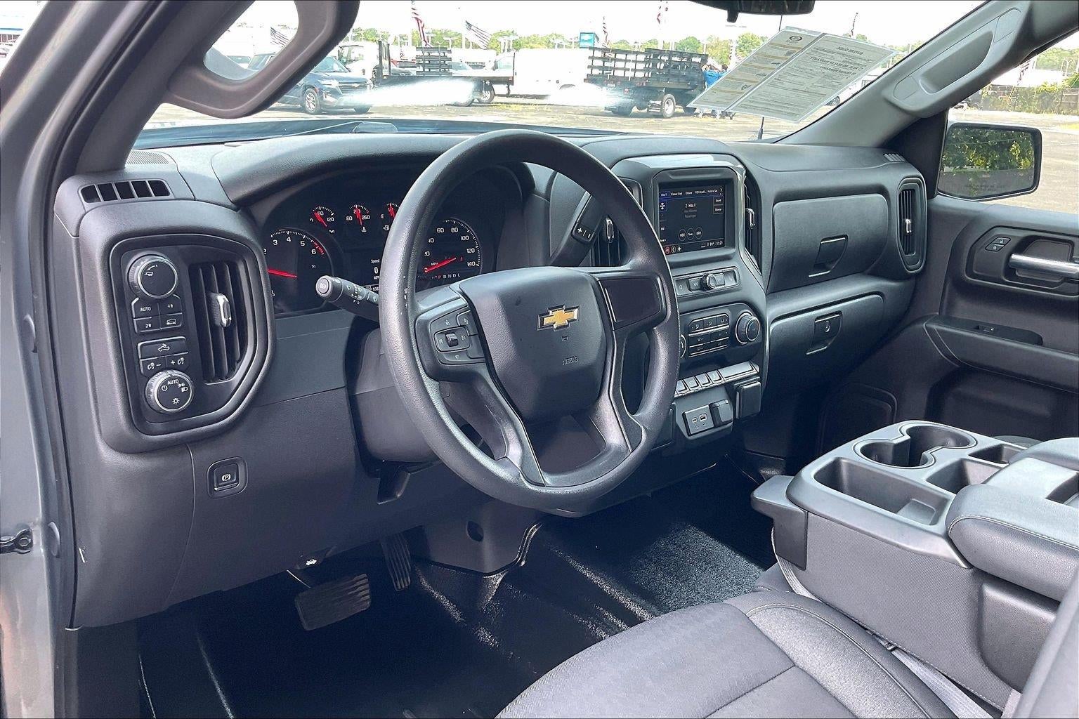 2024 Chevrolet Silverado 1500 Custom