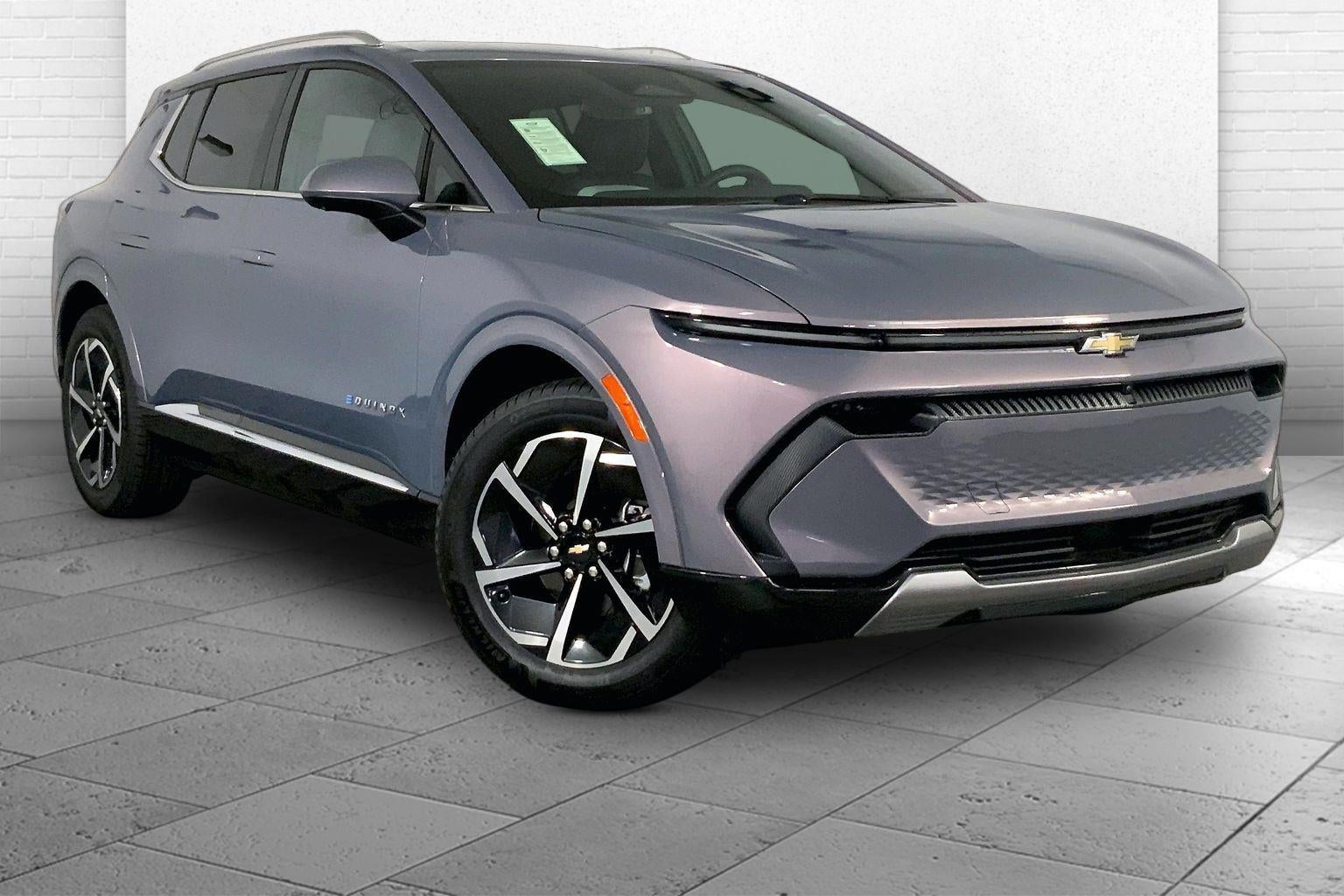 2025 Chevrolet Equinox EV 2LT FWD's photo