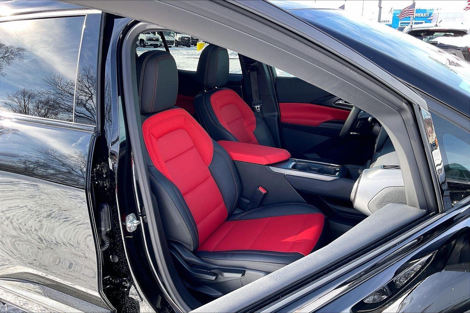 2025 Chevrolet Equinox EV RS