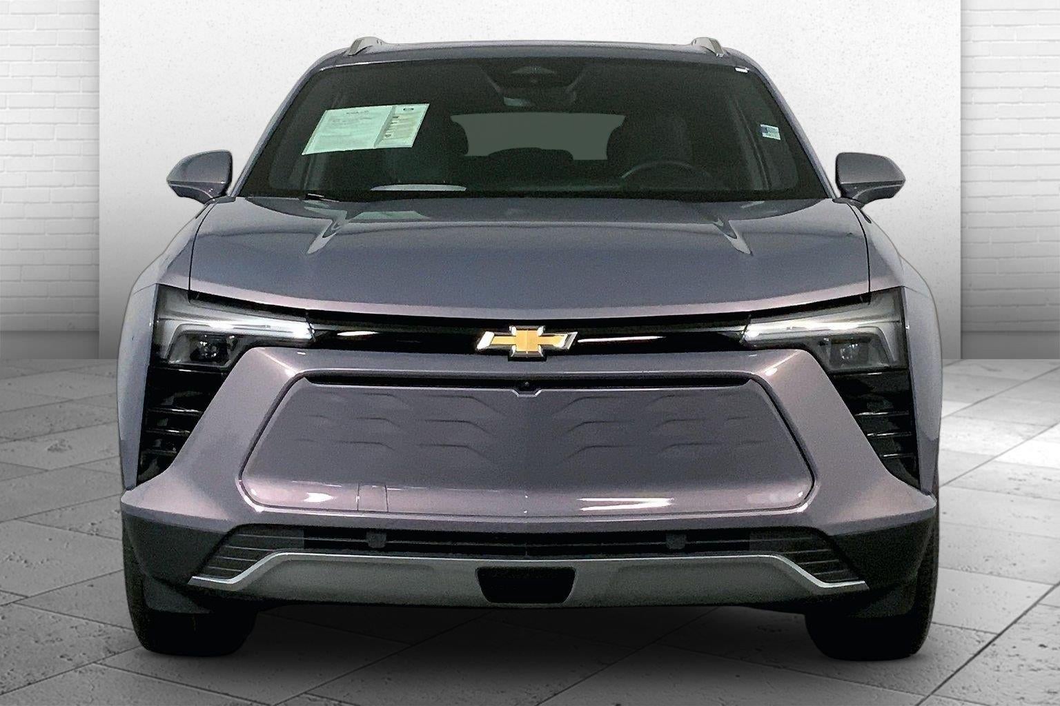 Used 2024 Chevrolet Blazer EV LT with VIN 3GNKDBRJ5RS218713 for sale in Kansas City