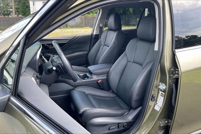 2025 Subaru Outback Touring