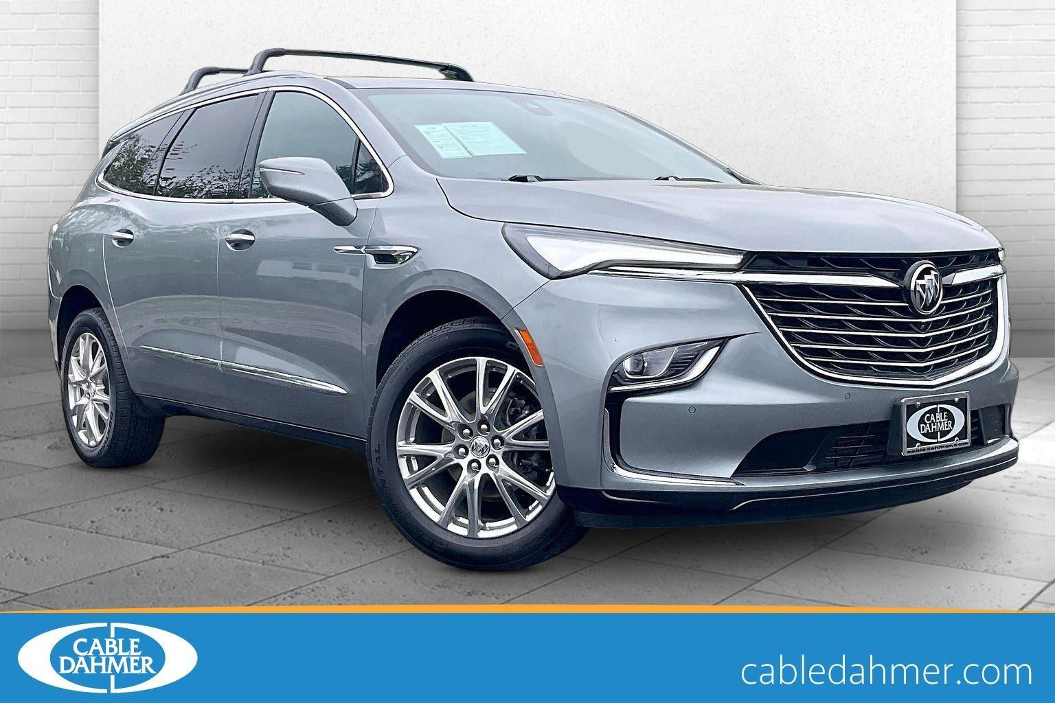 2023 Buick Enclave Essence AWD's photo