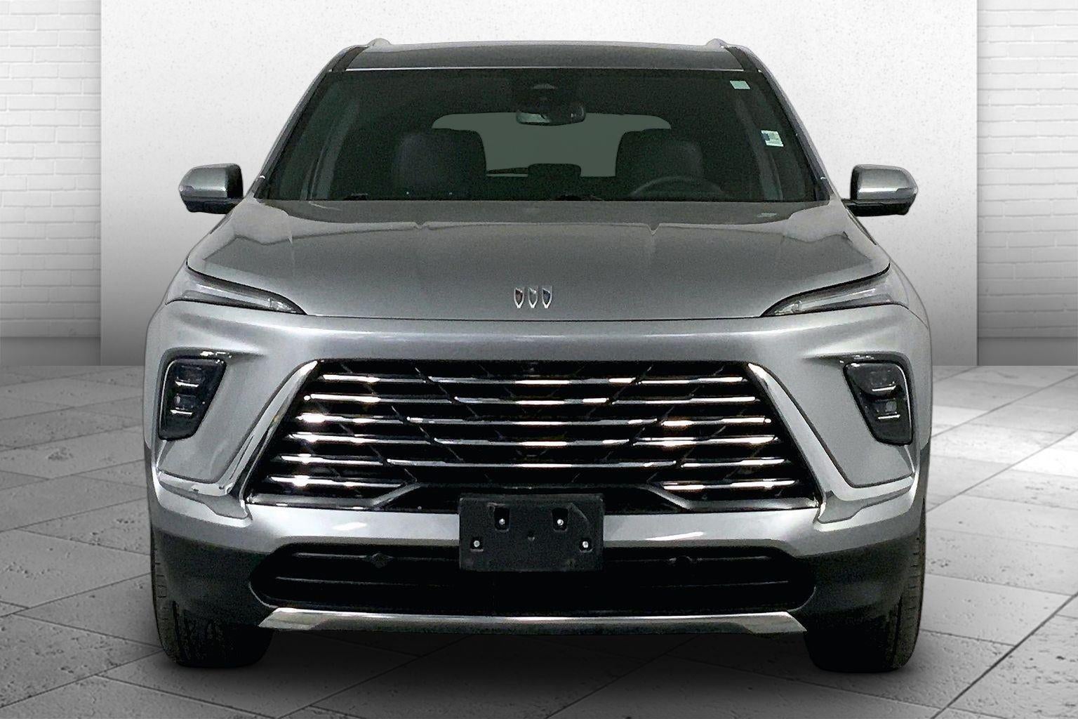 Used 2025 Buick Enclave Preferred with VIN 5GAEVARS3SJ276513 for sale in Kansas City