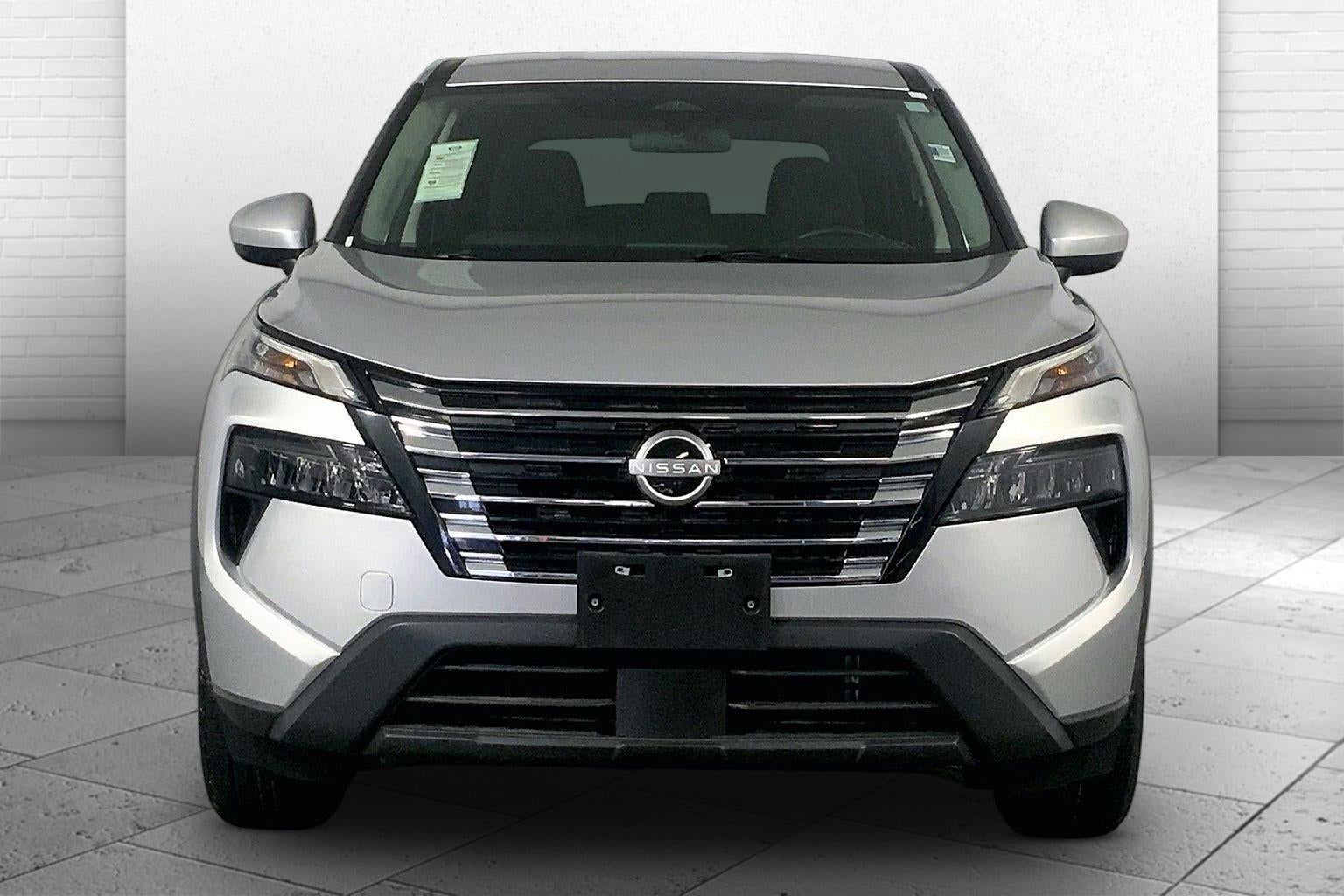 Used 2025 Nissan Rogue SV with VIN 5N1BT3BA0SC820552 for sale in Kansas City