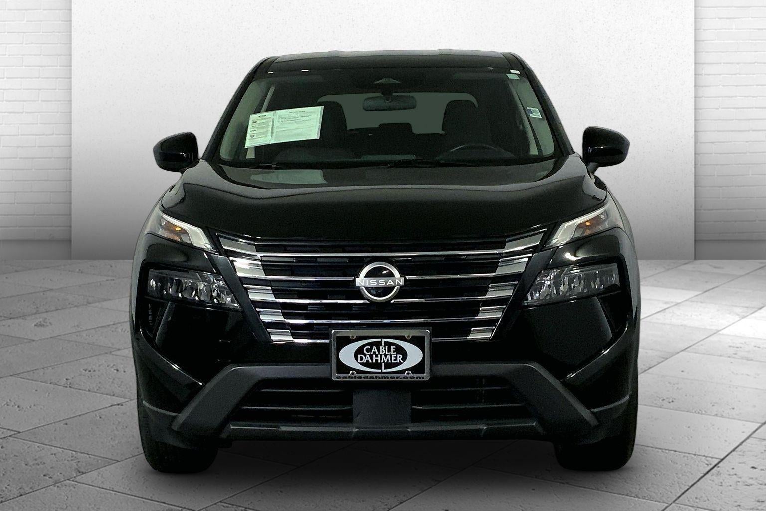 Used 2025 Nissan Rogue SV with VIN 5N1BT3BB1SC786145 for sale in Kansas City