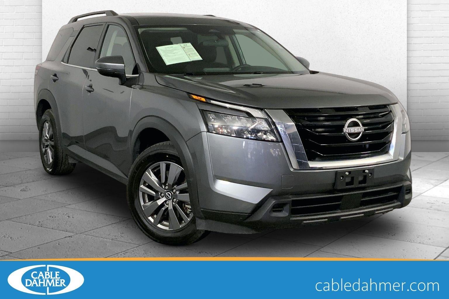2025 Nissan Pathfinder SV 4WD's photo