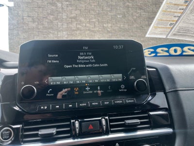 2023 Nissan Pathfinder SL