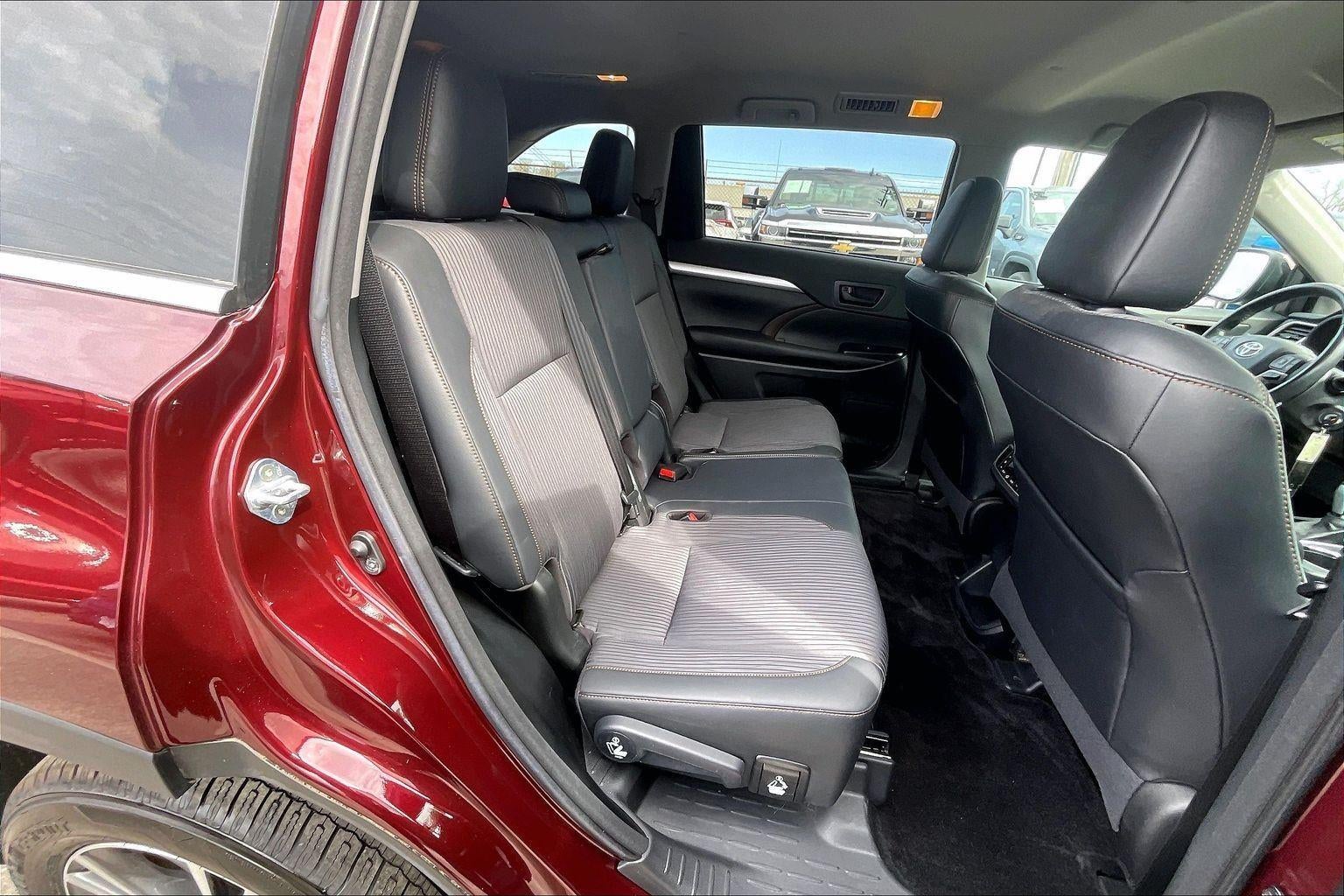 2017 Toyota Highlander LE