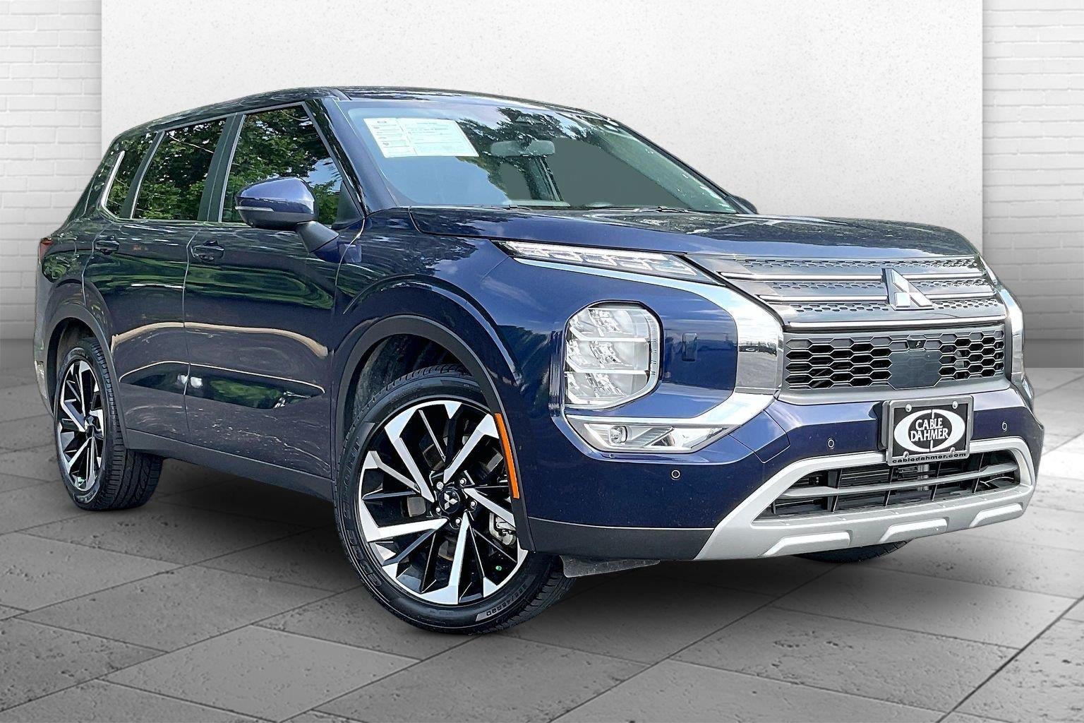 2024 Mitsubishi Outlander SE
