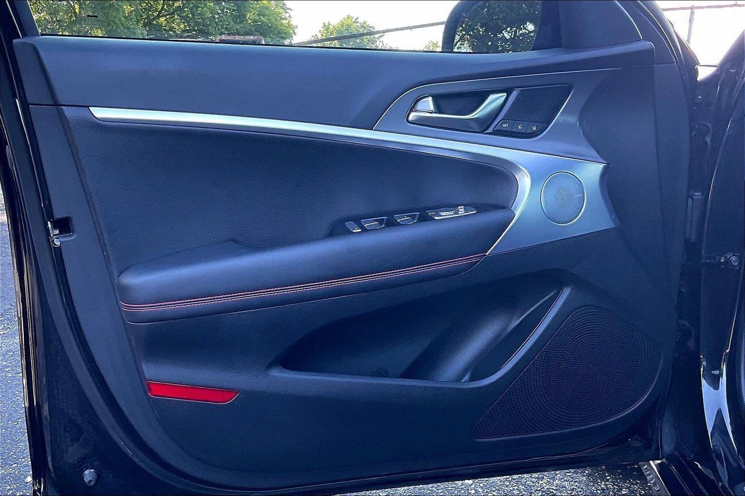 2025 Genesis G70 2.5T