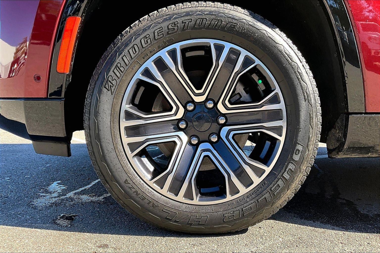 2024 Jeep Wagoneer Base