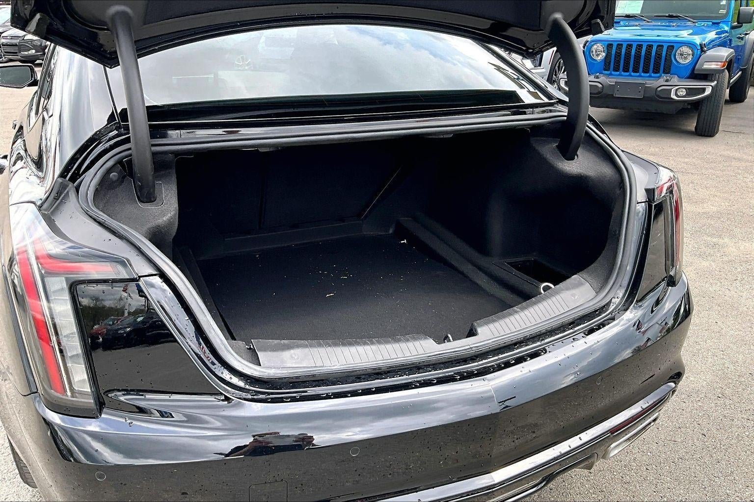 2023 Cadillac CT5 Sport