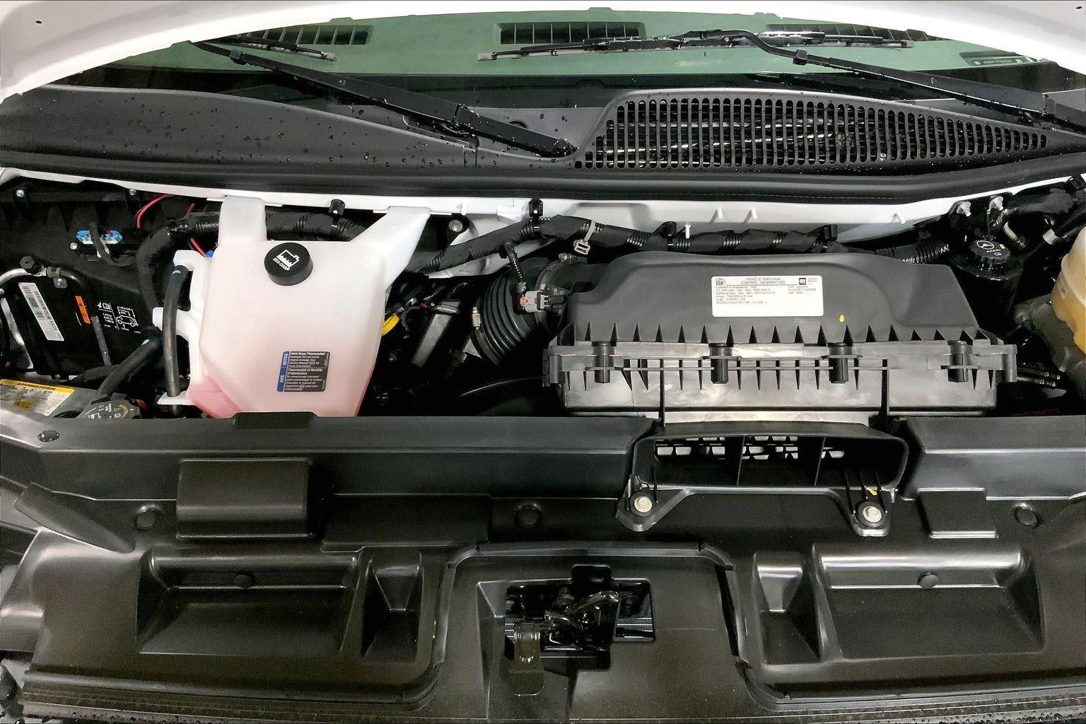 2026 Chevrolet Express Passenger 1LT