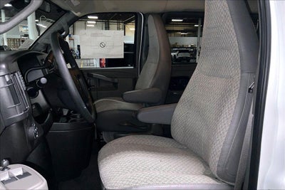 2026 Chevrolet Express Passenger 1LT