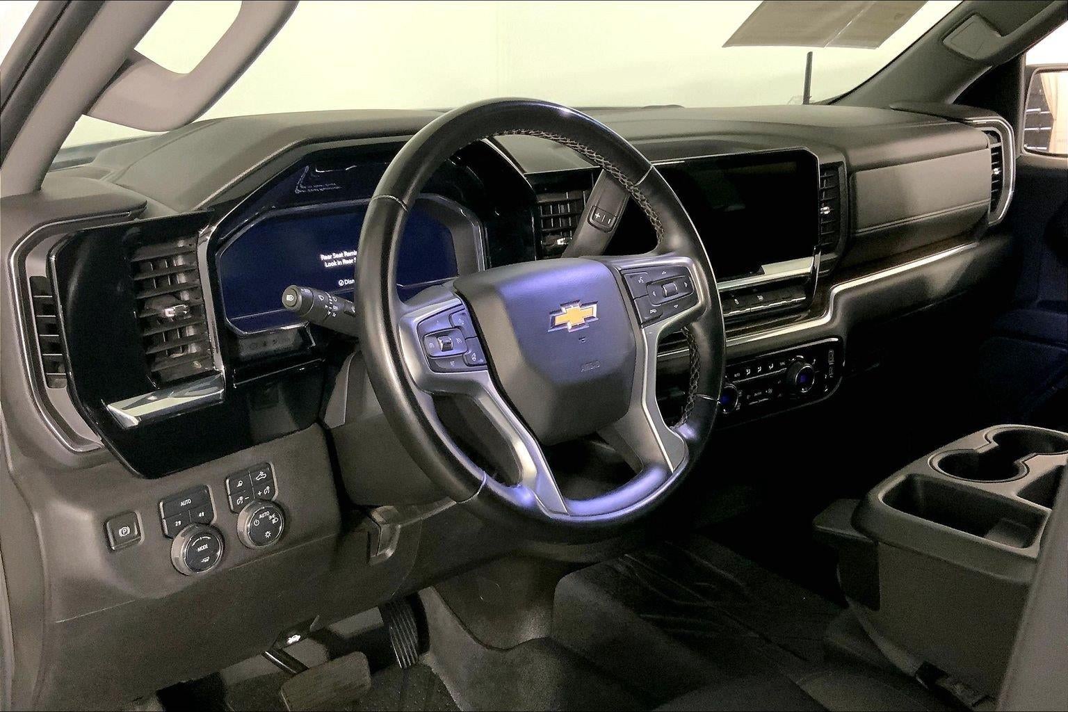 2024 Chevrolet Silverado 1500 LT