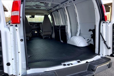 2026 Chevrolet Express Cargo WT