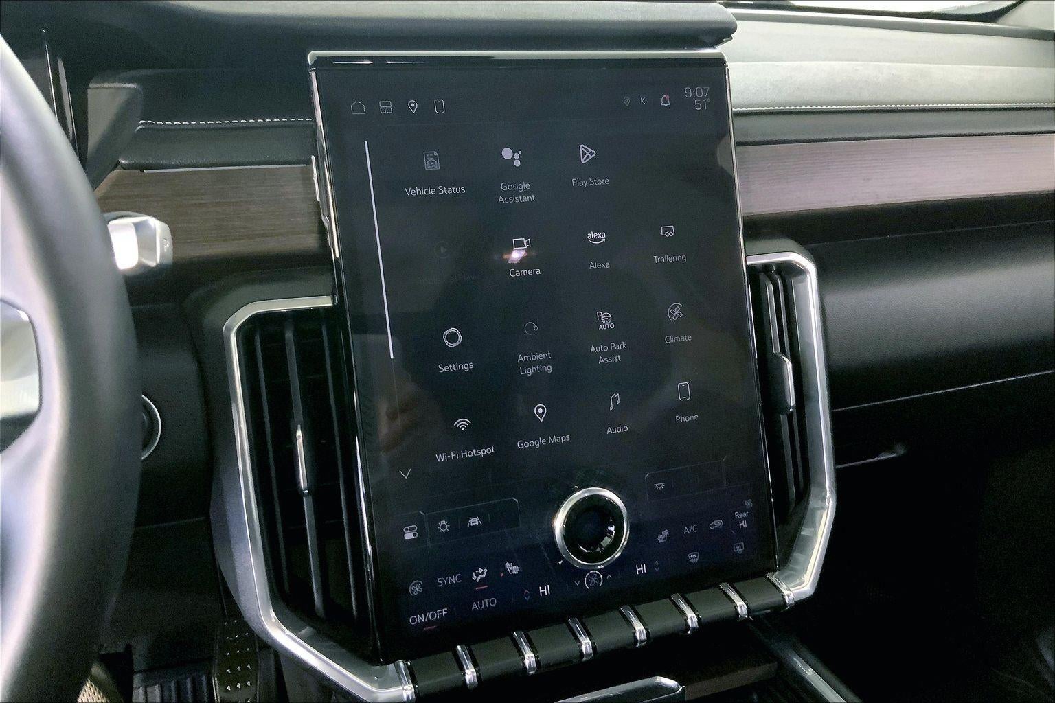 2024 GMC Acadia Denali