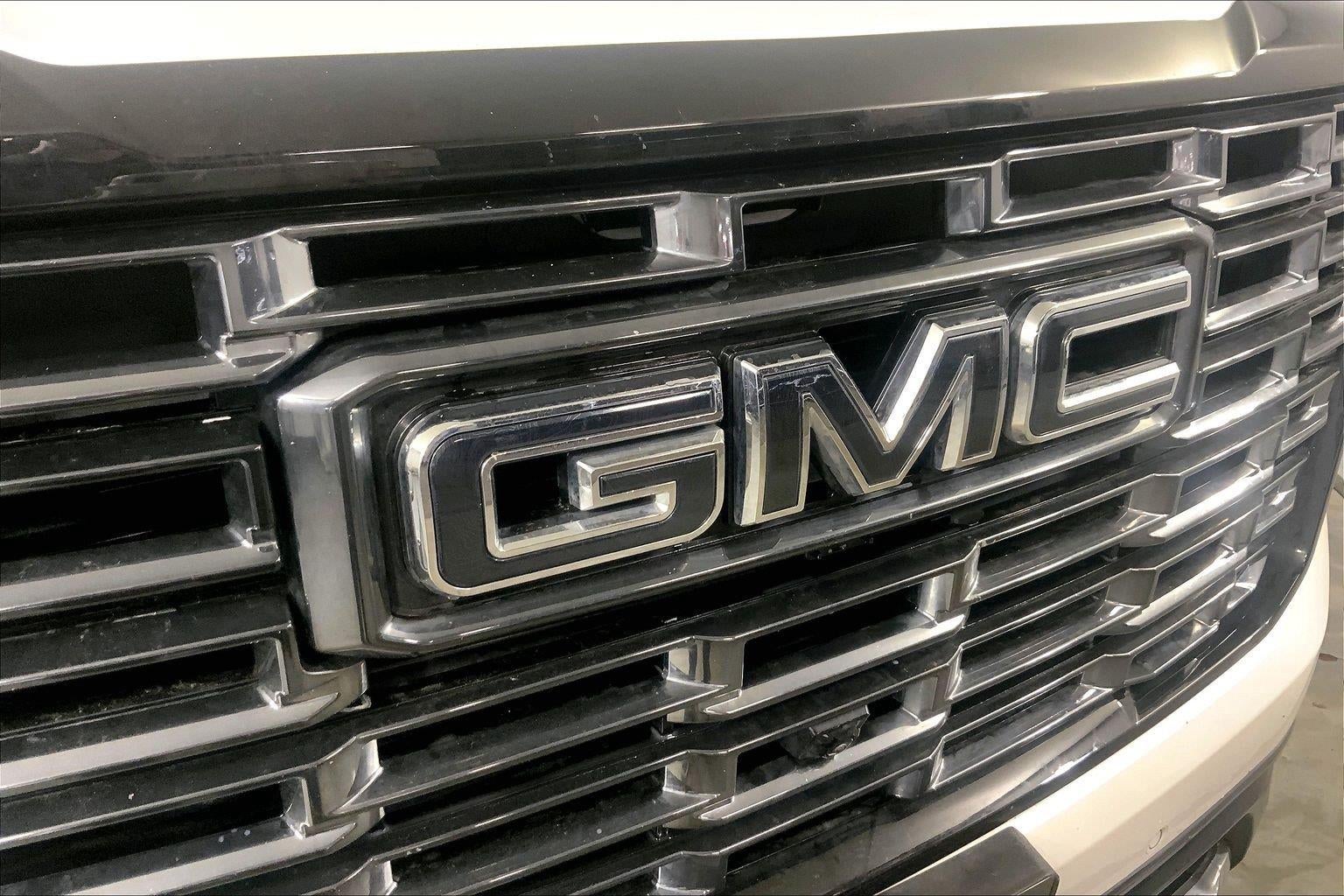2025 GMC Yukon Denali Ultimate