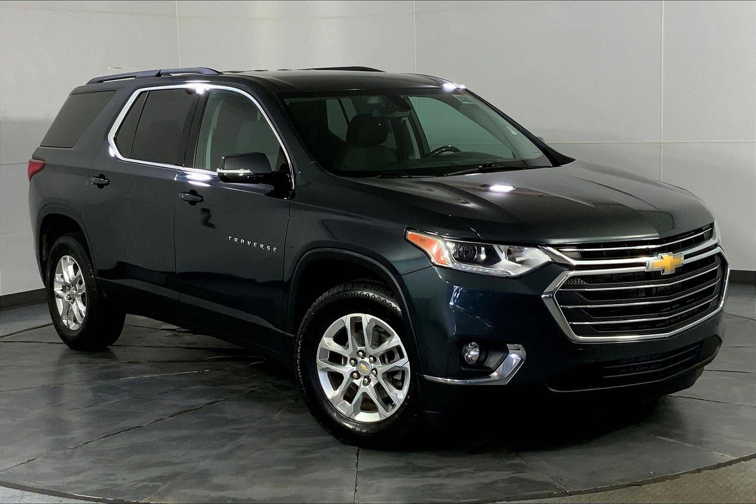 2020 Chevrolet Traverse LT Cloth