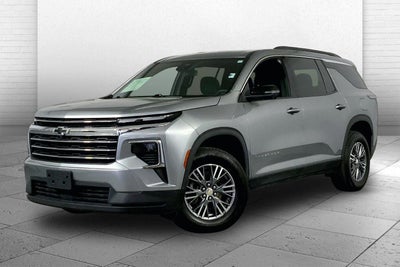 2024 Chevrolet Traverse LT