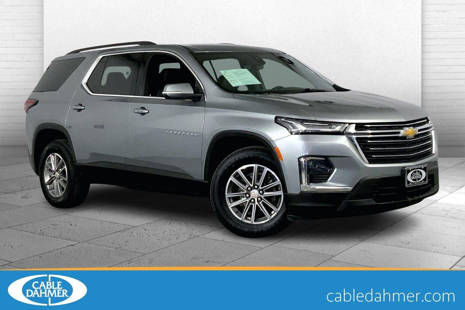 2023 Chevrolet Traverse LT Leather