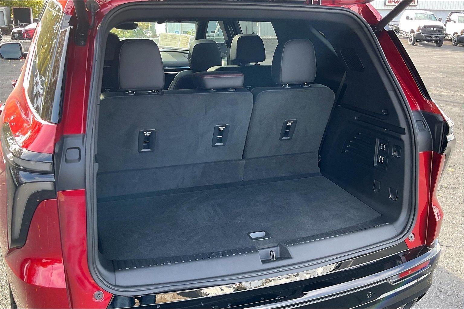 2025 Chevrolet Traverse RS