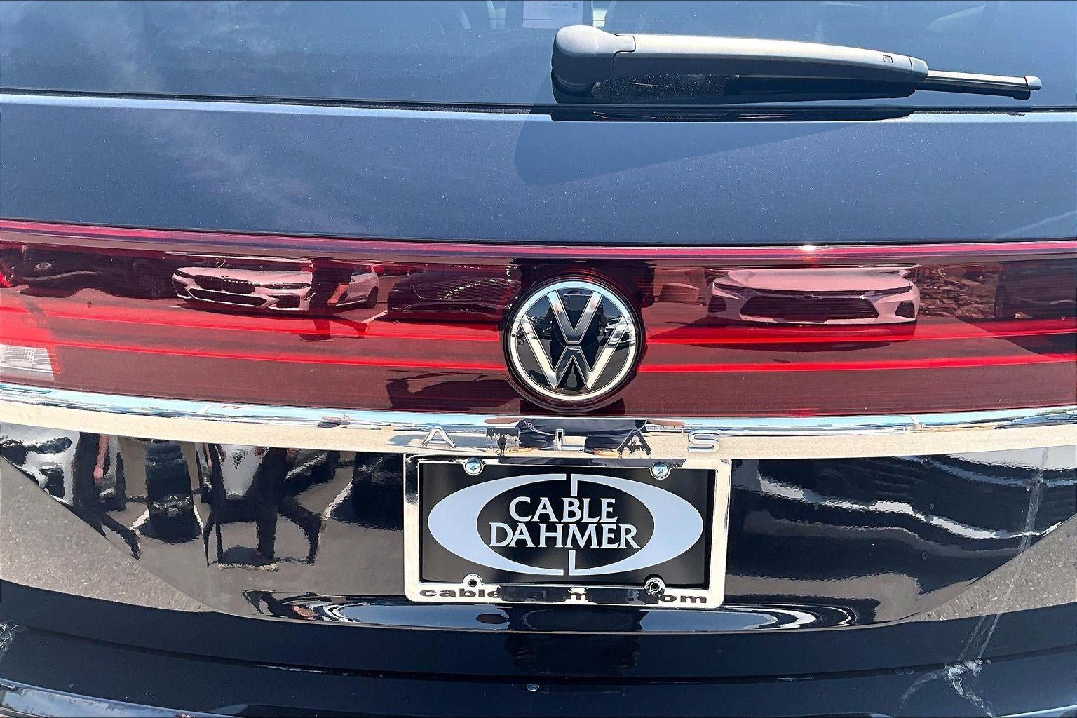 2024 Volkswagen Atlas 2.0T SE w/Technology