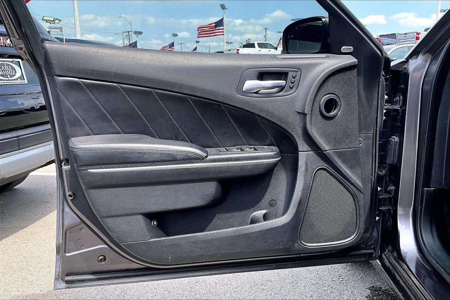 2015 Dodge Charger SXT