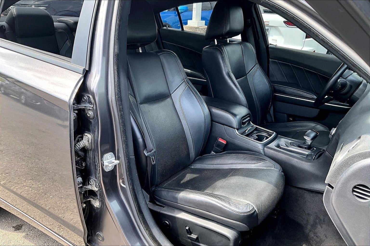 2015 Dodge Charger SXT