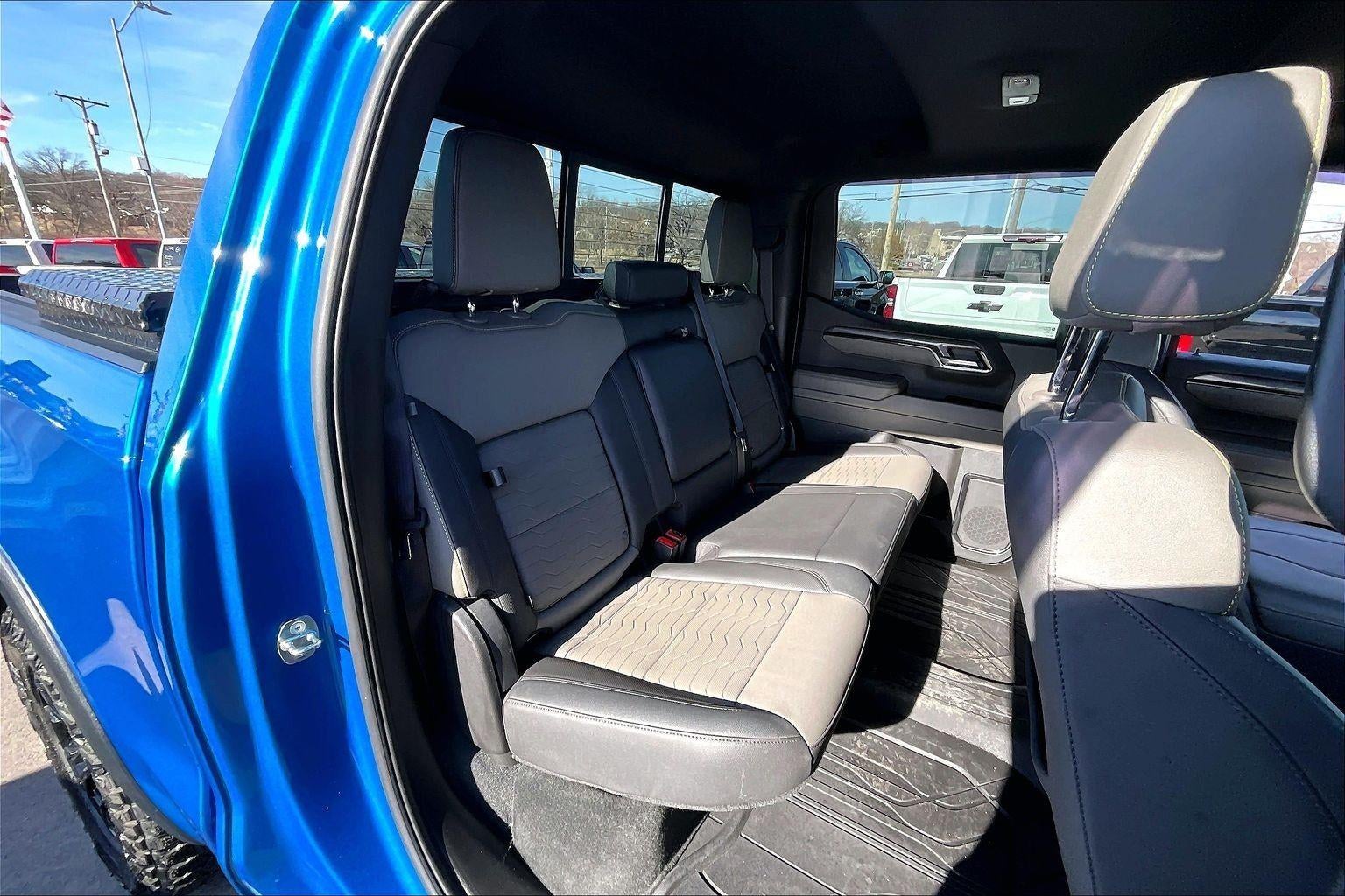 2023 Chevrolet Silverado 1500 ZR2