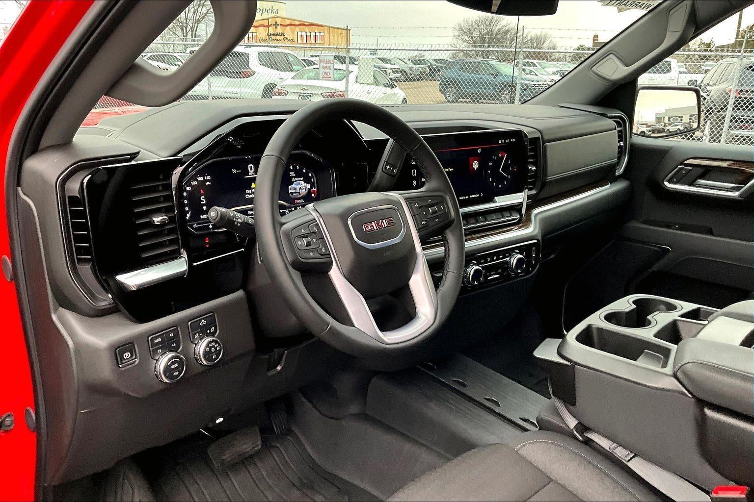 2025 GMC Sierra 1500 Elevation