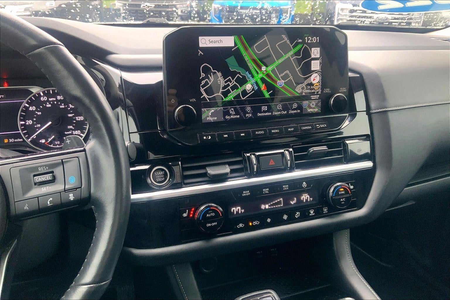 2022 Nissan Pathfinder SL