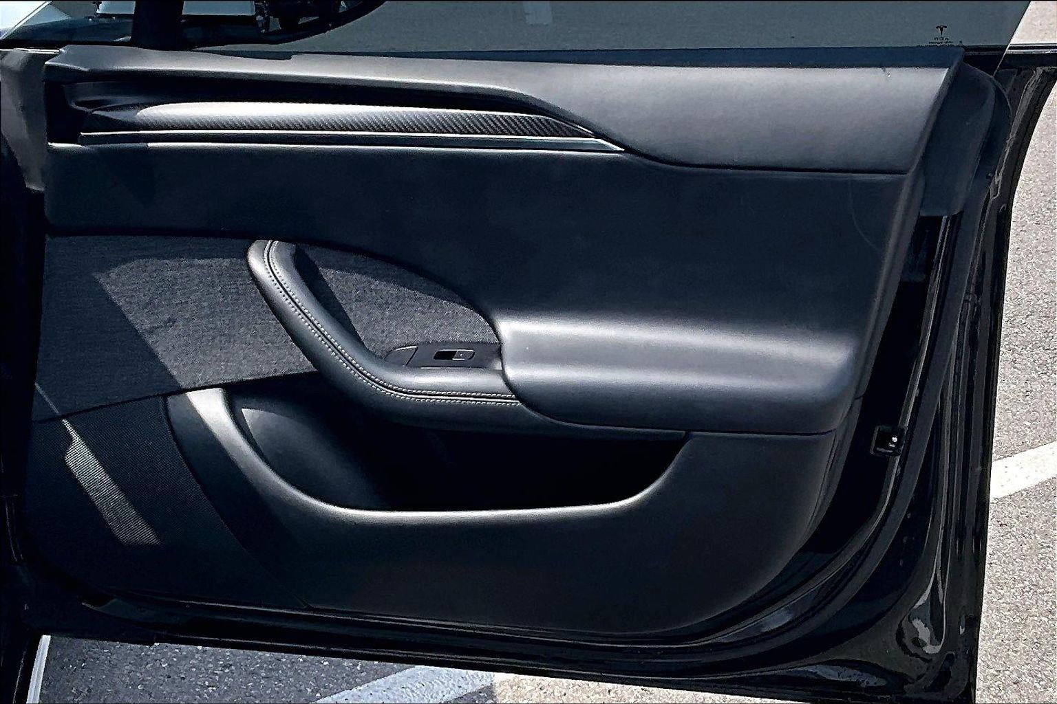 2023 Tesla Model S Plaid