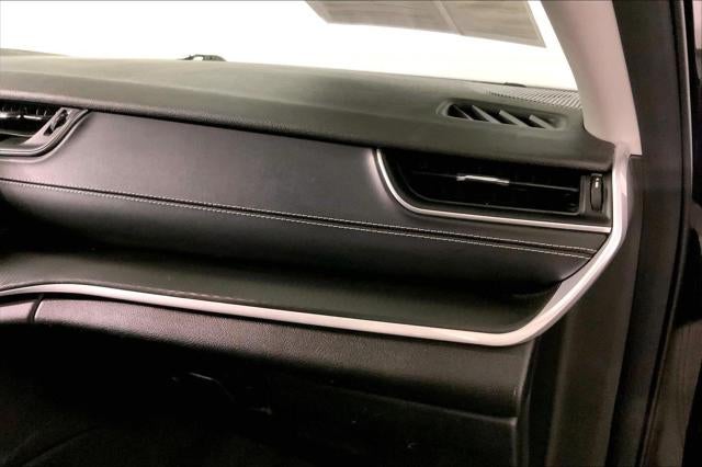 2023 Jeep Grand Cherokee L Laredo 4x4