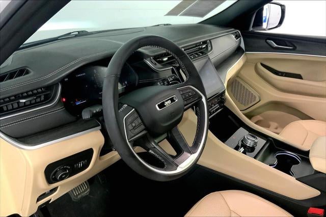 2025 Jeep Grand Cherokee L Limited 4x4