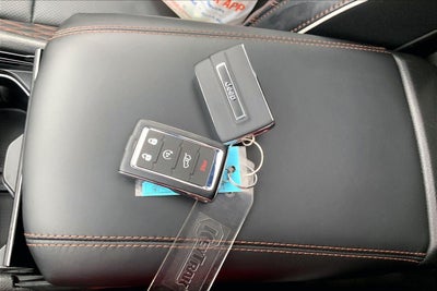 2025 Jeep Grand Cherokee L Summit 4x4