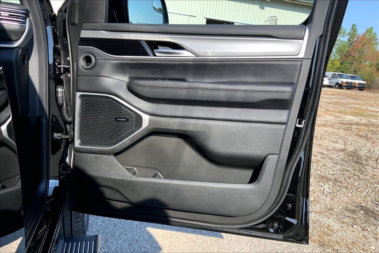 2025 Jeep Wagoneer L Series II Limited