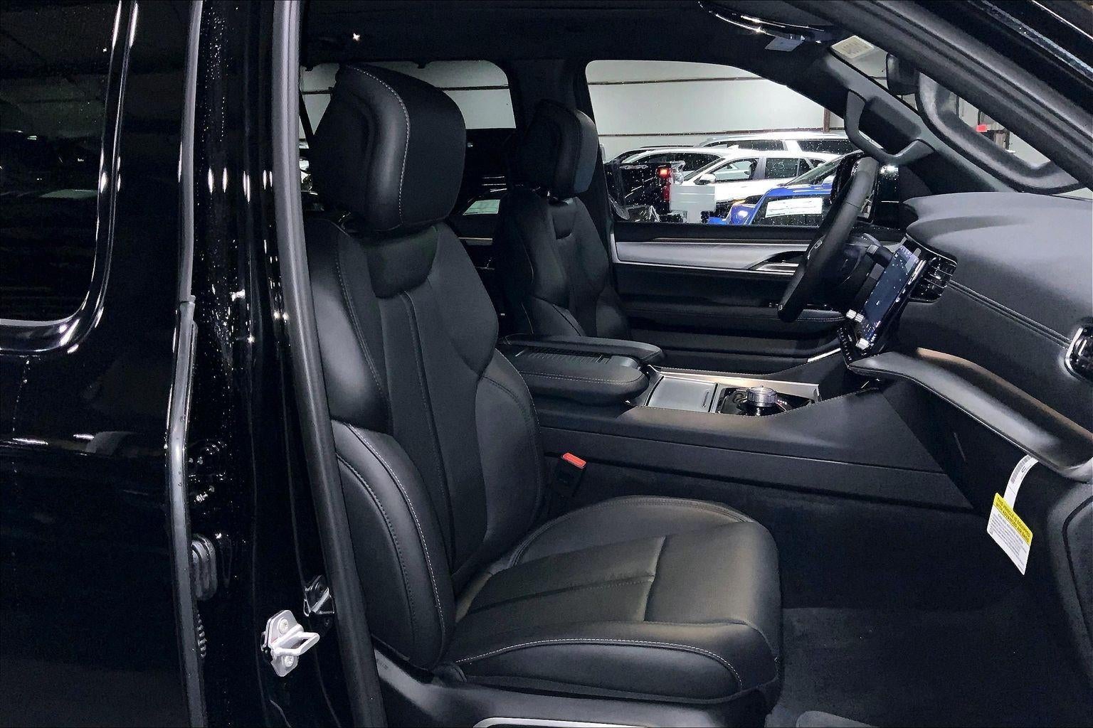 2025 Jeep Wagoneer L Super 4x4
