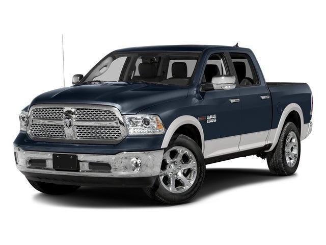 2017 RAM 1500 Laramie Crew Cab 4x4 5'7' Box