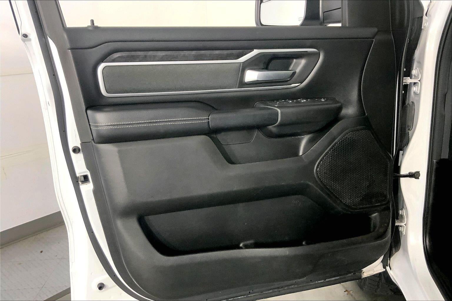2022 RAM 1500 Big Horn Crew Cab 4x4 6'4' Box