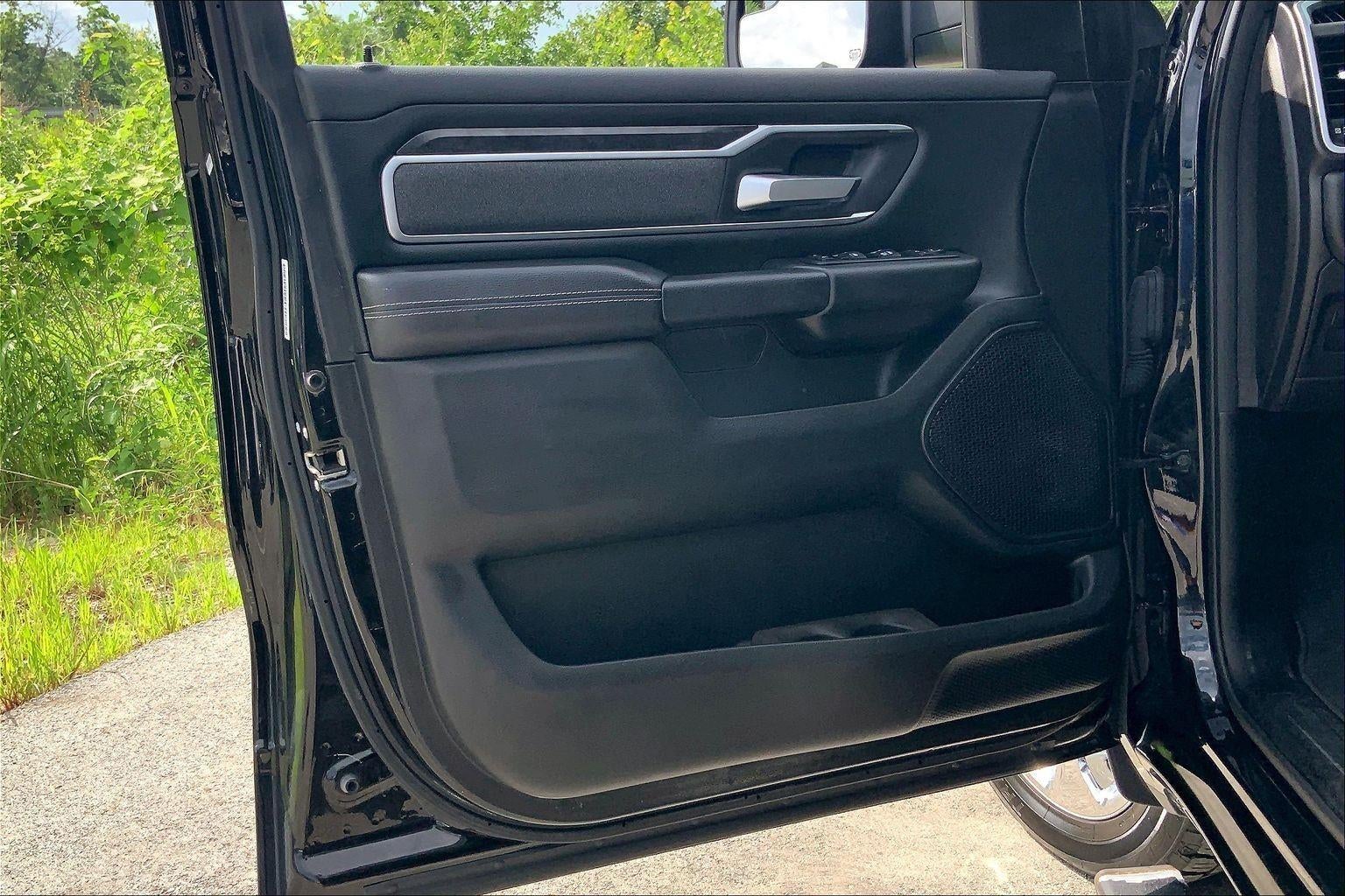 2019 RAM 1500 Big Horn/Lone Star Crew Cab 4x4 6'4' Box