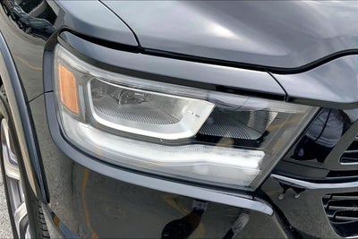 2020 RAM 1500 Laramie Crew Cab 4x4 5'7' Box
