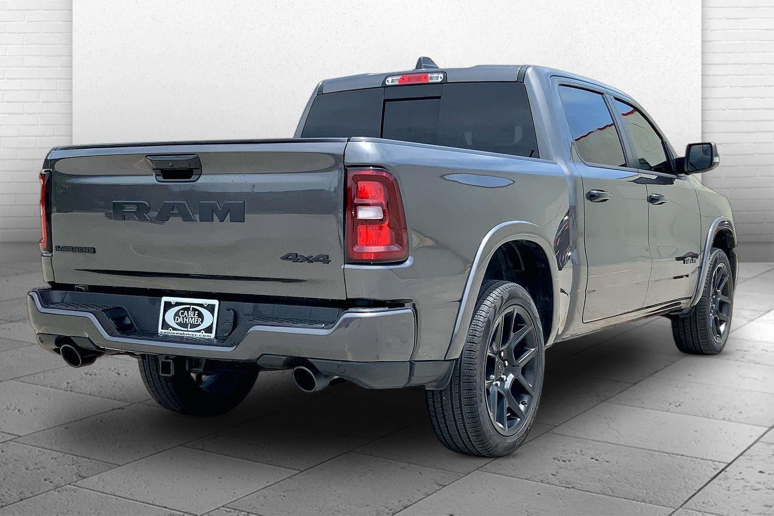 2026 RAM 1500 Laramie Crew Cab 4x4 5'7' Box