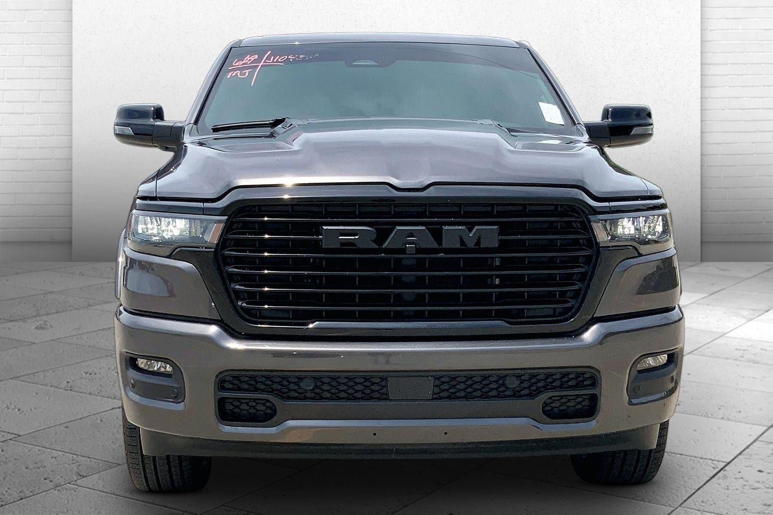 2026 RAM 1500 Laramie Crew Cab 4x4 5'7' Box