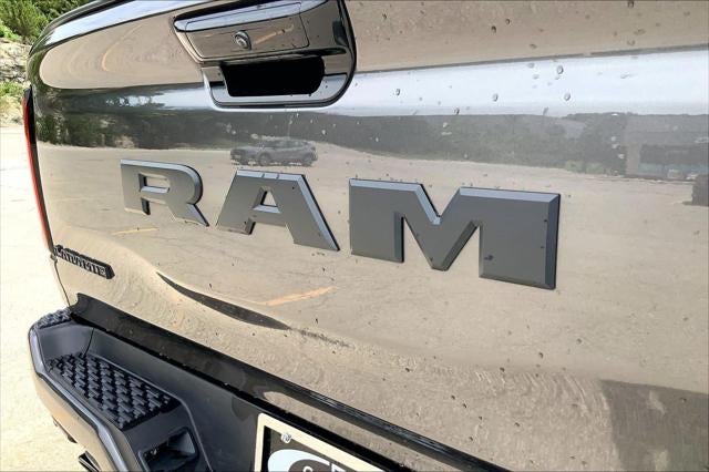 2026 RAM 1500 Laramie Crew Cab 4x4 5'7' Box