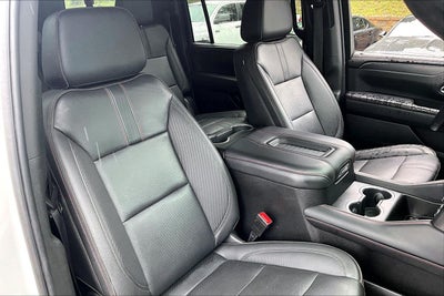 2023 Chevrolet Suburban 4WD RST